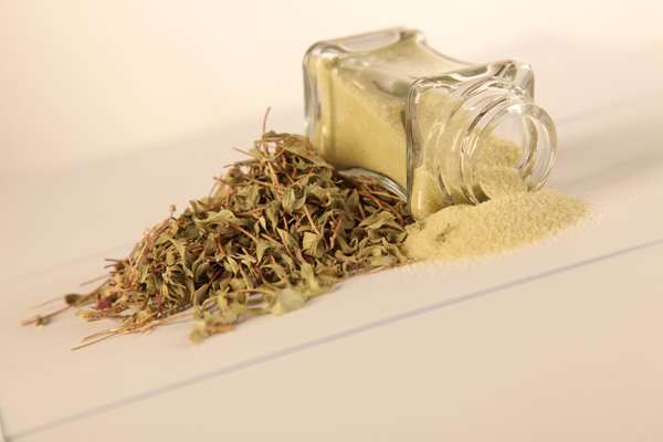 نمک گیاهی آویشن کلرید سدیم و کلرید پتاسیم
